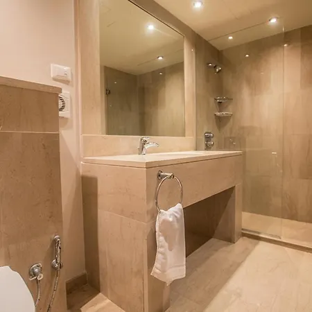 Five Bedrooms Star Private 1272 Protaras