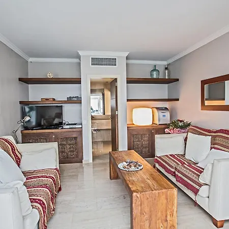 Five Bedrooms Star Private 1272 * Protaras