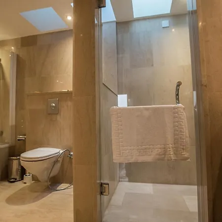 Villa Five Bedrooms Star Private 1272