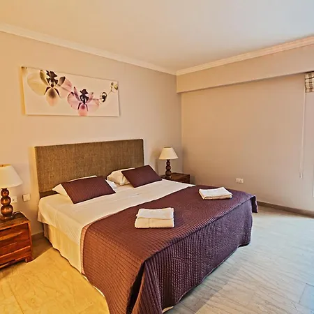 Villa Five Bedrooms Star Private 1272 *